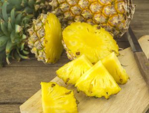 با خواص و موارد مصرف آناناس آشنا شوید